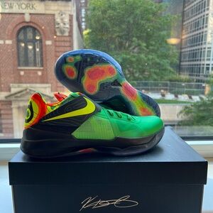 Nike KD 4 Weatherman 2024 - Size 9.5 Men’s Kevin Durant